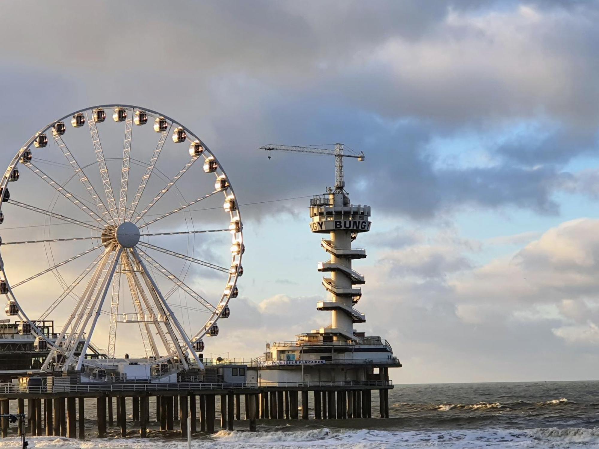 Bluebeach Scheveningen Хага Екстериор снимка